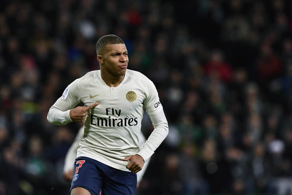 标普500成份股新思科技早盘下跌4.4%